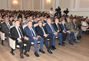 Ağsuda Ümummilli Lider Heydər Əliyevin 100 illiyi ilə bağlı tədbir keçirilib - FOTOLAR 