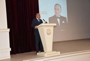 Ağsuda Ümummilli Lider Heydər Əliyevin 100 illiyi ilə bağlı tədbir keçirilib - FOTOLAR 