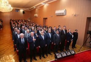 “Dünyanı heyrətə salan insan” FOTOLAR