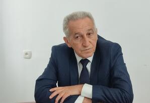 "Tarix yazan Böyük Şəxsiyyət" DƏYİRMİ MASA