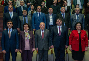 ATU-da Ulu Öndər Heydər Əliyevin 100 illik yubileyi münasibəti ilə tədbir keçirilib FOTOLAR