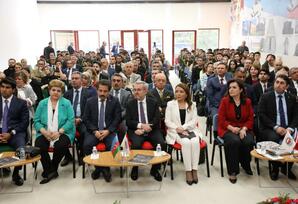 Ankarada Ümummilli Lider Heydər Əliyevin 100 illiyi ilə əlaqədar tədbir keçirilib FOTOLAR