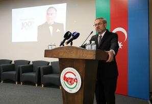 Ankarada Ümummilli Lider Heydər Əliyevin 100 illiyi ilə əlaqədar tədbir keçirilib FOTOLAR