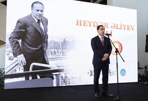 "Heydər Əliyev irsi: Bakı limanının inkişaf dövrü" FOTOLAR