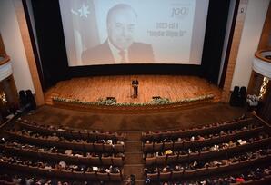 Nəsimi rayonunda Ulu Öndərin 100 illiyinə həsr olunmuş tədbir keçirilib FOTOLAR