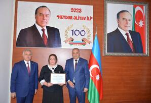 “Xalq Cümhuriyyətinin varisi müasir, müstəqil Azərbaycan dövlətinin banisi ümummilli lider Heydər Əliyevdir” FOTOLAR
