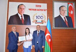 “Xalq Cümhuriyyətinin varisi müasir, müstəqil Azərbaycan dövlətinin banisi ümummilli lider Heydər Əliyevdir” FOTOLAR