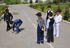 O uşaqlıq, bu uşaqlıq...