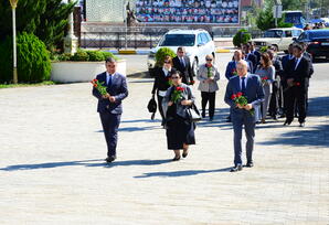 Gənclərimiz Heydər Əliyev irsini dərindən öyrənməlidirlər FOTOLAR