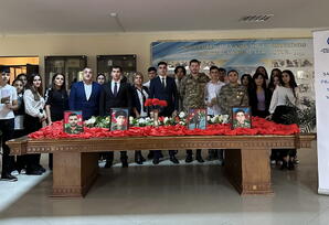 “Şanlı Zəfər tarixi: praqmatik gənclər siyasəti və milli vətənpərvərlik dəyərləri”