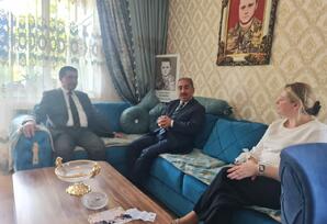 YAP Nəsimi rayon təşkilatının nümayəndələri şəhid ailələrini ziyarət ediblər FOTOLAR