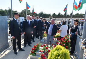 Yasamalda Anım Gününə həsr olunmuş mərasim keçirilib FOTOLAR