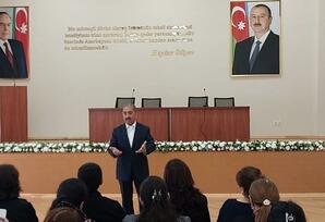 “R. Axundov küçəsi 27” ünvanında Nəsimi rayon sakinləri ilə növbəti görüş keçirilib FOTOLAR