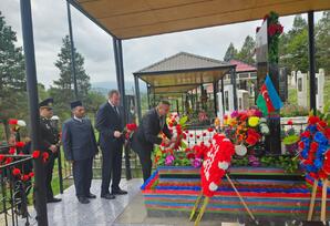 Cəfərli kəndində şəhid Tofiq Həsənovun məzarı ziyarət olunub FOTOLAR