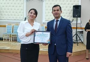 Beynəlxalq Müəllimlər Günü münasibətilə tədbir təşkil olunub FOTOLAR
