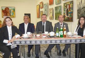 Prezident yalnız öz xalqına arxalanır FOTOLAR