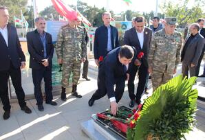 İkinci Fəxri xiyabanda şəhidlərin əziz xatirələri yad olunub FOTOLAR