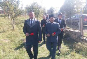 Gədəbəydə şəhid məzarları ziyarət olunub FOTOLAR