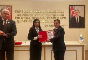 “18 Oktyabr - Azərbaycanın Dövlət Müstəqilliyinin Bərpası Günüdür” FOTOLAR