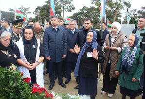 İkinci Fəxri xiyabanda şəhidlərinin əziz xatirələri yad olunub FOTOLAR