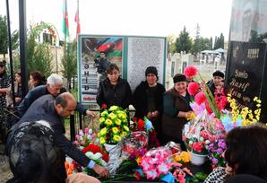 Şəhid Rusif Quliyevin xatirəsi anılıb FOTOLAR