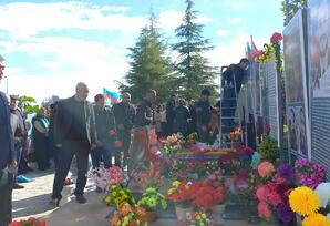 Şəhidlərimizin əziz xatirəsi qəlbimizdə daim yaşayacaqdır FOTOLAR
