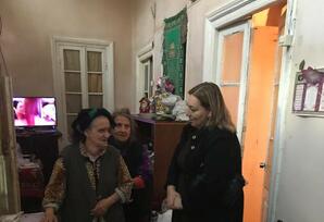 Fiziki qüsurlu vətəndaşların ailələri ziyarət olunub FOTOLAR