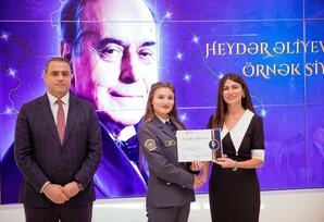 “Heydər Əliyevin gənclərə örnək siyasi kursu” FOTOLAR