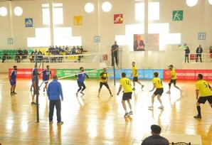 Oğuzda Ümummilli Liderin anım gününə həsr olunmuş “Voleybol” turniri keçirilib FOTOLAR