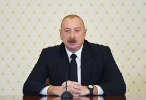 Prezident İlham Əliyevin sədrliyi ilə müşavirə keçirilib - FOTOLAR