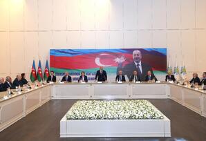YAP İdarə Heyətinin genişləndirilmiş iclasında cənab İlham Əliyevin prezidentliyə namizədliyi irəli sürülüb  - FOTOLAR
