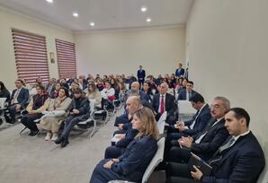 Nəsimi rayon İcra Hakimiyyətinin başçısı səyyar qəbul keçirdi