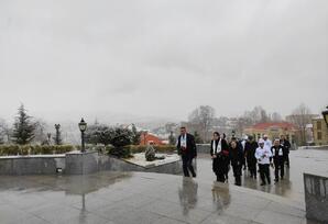 YAP Gədəbəy  rayon təşkilatının yaranmasının 31 illiyi münasibəti ilə tədbir keçirilib FOTOLAR