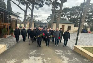 Şəhid Əliyev Emil Elman oğlunun doğum günündə əziz xatirəsi yad edildi