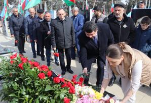 Şəhid Feyruz Hacılının doğum günündə məzarı ziyarət olunub FOTOLAR