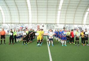 İNSTİTUTLARARASI FUTBOL YARAŞININ AÇILIŞ MƏRASİMİ OLUB FOTOLAR