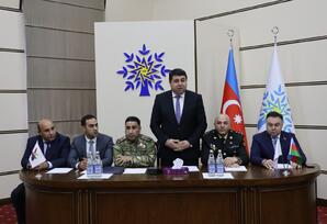 YAP Yasamal rayon təşkilatında elmi-praktiki seminar keçirilib