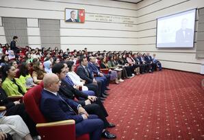 YAP Yasamal rayon təşkilatında elmi-praktiki seminar keçirilib