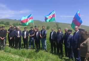 Qoşabulaq kəndində şəhid Əsgərov Hüseyn Ramiz  oğlunun  məzarı  ziyarət olunub FOTOLAR