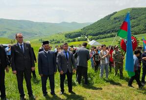 Gədəbəydə şəhid Quliyev Nofəl İlham oğlunun məzarı ziyarət edilib FOTOLAR