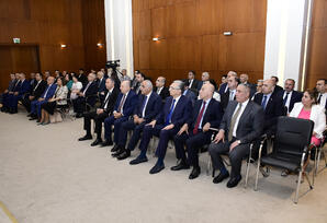 Yeni Azərbaycan Partiyasının İdarə Heyətinin iclası keçirilib