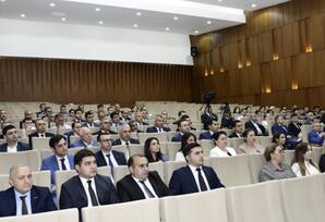 YAP Mərkəzi Aparatında müşahidəçilər üçün təlim keçirilib - FOTOLAR