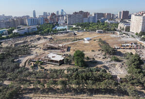 Prezident Bakıda “Gənclik” metrosu yanında yaradılan yeni parkda işlərin gedişi ilə tanış olub - FOTOLAR