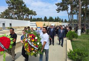 Şəhid Həmidağa Hüseynzadənin doğum günündə məzarı ziyarət olunub FOTOLAR