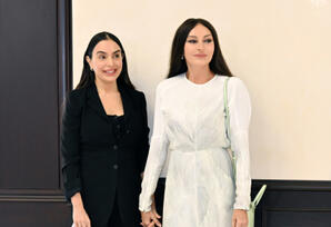 Prezident İlham Əliyev, birinci xanım Mehriban Əliyeva və qızları Leyla Əliyeva səs veriblər