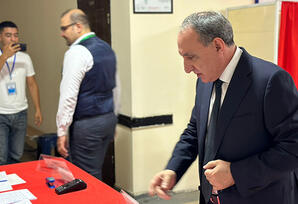 Baş prokuror Kamran Əliyev səs verib - FOTO