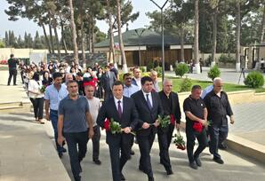 Şəhid Elşən Müslümovun doğum günündə məzarı ziyarət olunub
