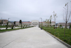 Yurduna qayıdan köçkün UNİVERSİTET