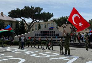 "Turan gəlir" FOTOLAR