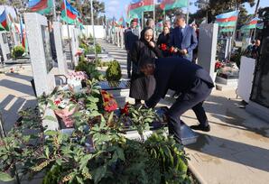 Şəhid Hüseyn Tağıyevin şəhadətinin dörüncü ildönümündə əziz xatirəsi yad olunub FOTOLAR